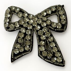 Fashion Rhinestone Bow Pin Brooch Black Felt Backer Women Accessories
